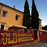 Hostel Old School