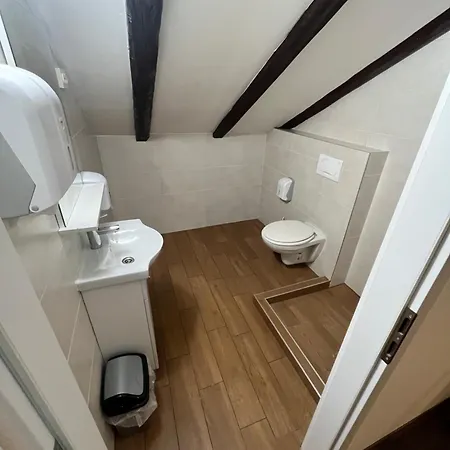 Old School 호스텔