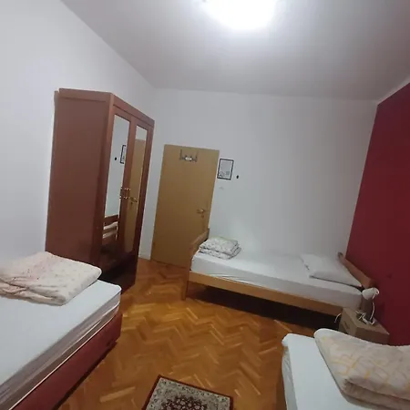 Hostal Old School *