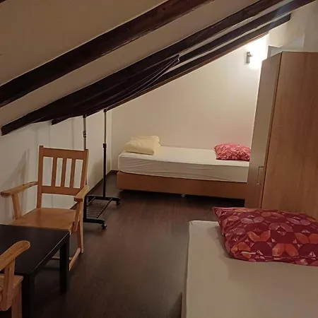 Hostal Old School Rijeka