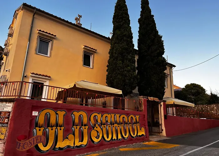 Hostel Old School